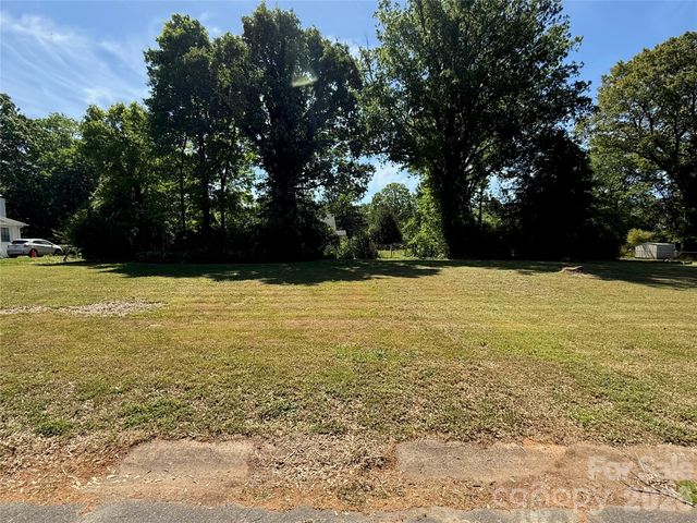 6620 Caudell Place, Charlotte, NC 28215