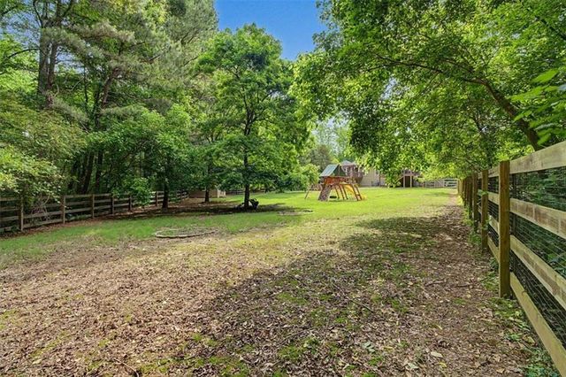 409 Windsor Way, Canton, GA 30115