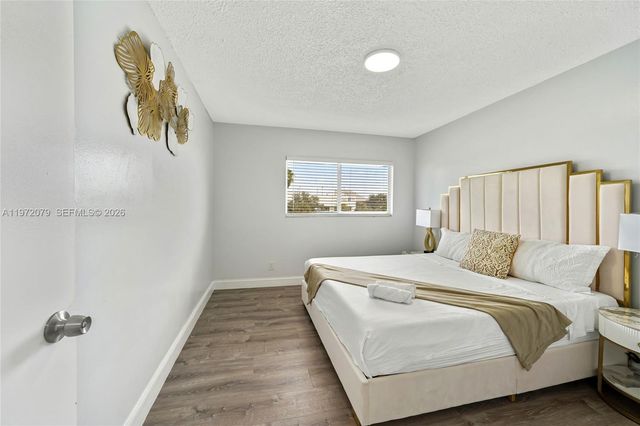 1051 NE 163rd St 2, North Miami Beach, FL 33162