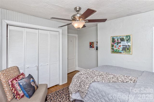 20 Cottage Street, Woodfin, NC 28804