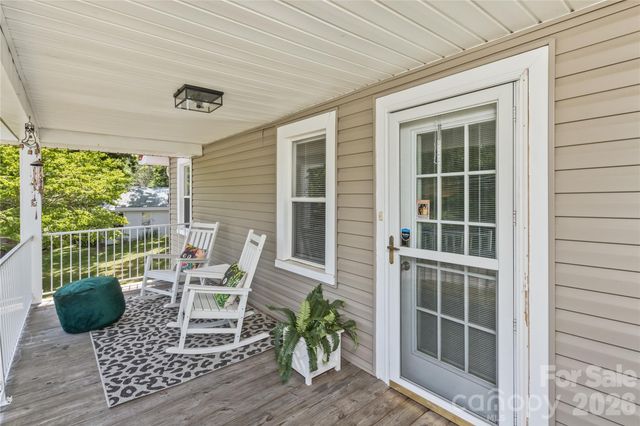 20 Cottage Street, Woodfin, NC 28804