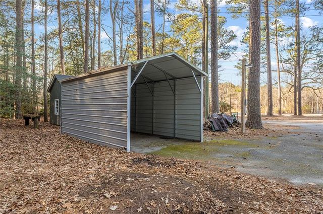 21092 Southampton PW, Courtland, VA 23837