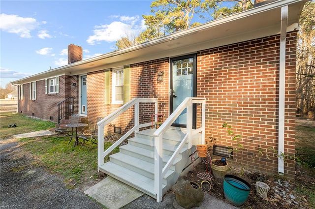21092 Southampton PW, Courtland, VA 23837