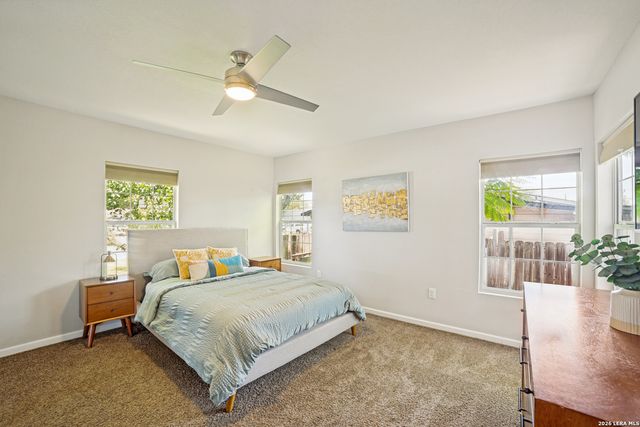 2540 W SUMMIT AVE, San Antonio, TX 78228