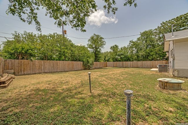 2540 W SUMMIT AVE, San Antonio, TX 78228