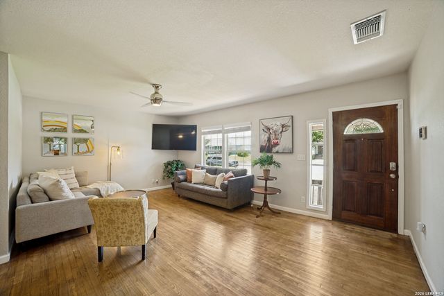 2540 W SUMMIT AVE, San Antonio, TX 78228