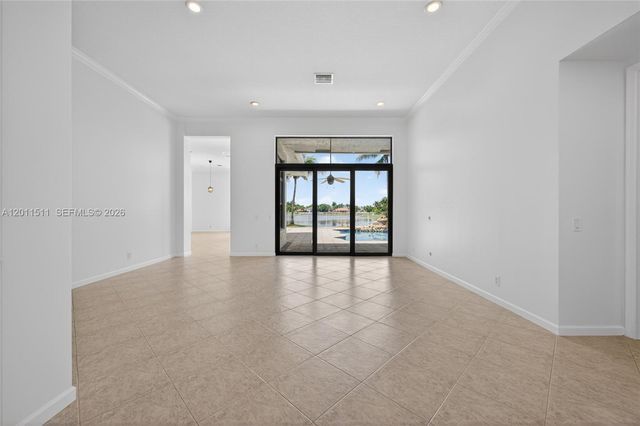 812 Regal Cove Rd, Weston, FL 33327