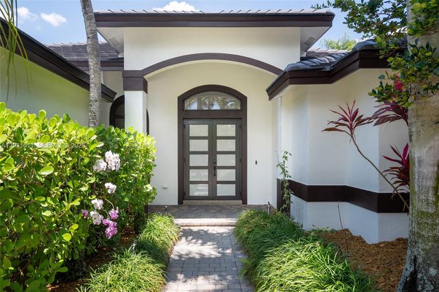 812 Regal Cove Rd, Weston, FL 33327