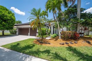 812 Regal Cove Rd, Weston, FL 33327