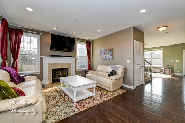 1403 Karen Drive, West Dundee, IL 60118