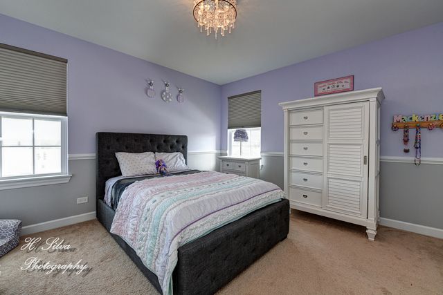 1403 Karen Drive, West Dundee, IL 60118