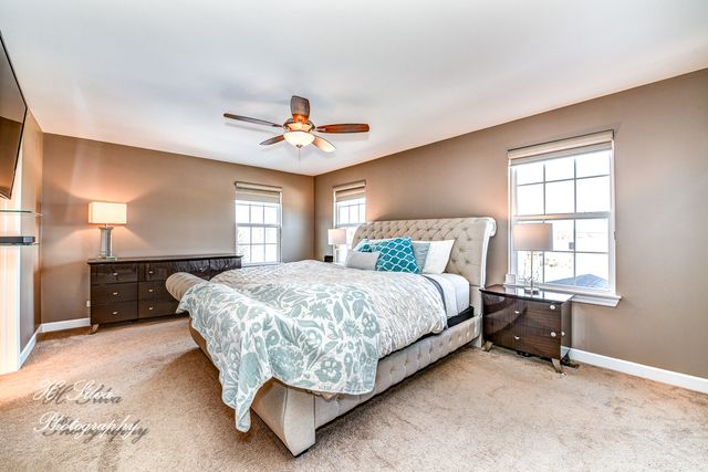 1403 Karen Drive, West Dundee, IL 60118