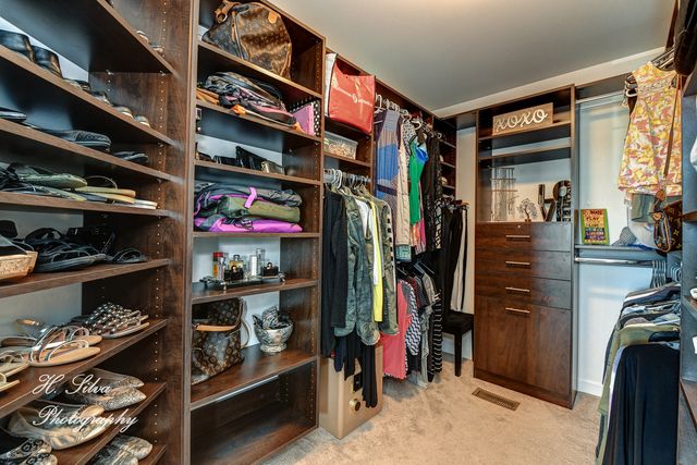 1403 Karen Drive, West Dundee, IL 60118