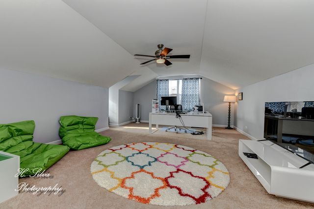 1403 Karen Drive, West Dundee, IL 60118