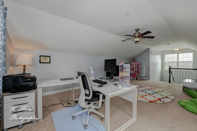 1403 Karen Drive, West Dundee, IL 60118