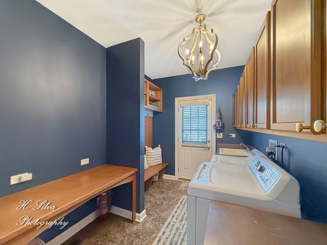 1403 Karen Drive, West Dundee, IL 60118