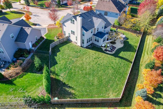 1403 Karen Drive, West Dundee, IL 60118