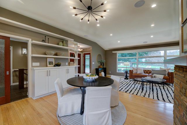 17425 Mierow LANE, Brookfield, WI 53045