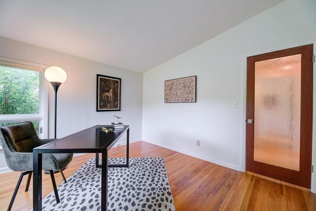 17425 Mierow LANE, Brookfield, WI 53045