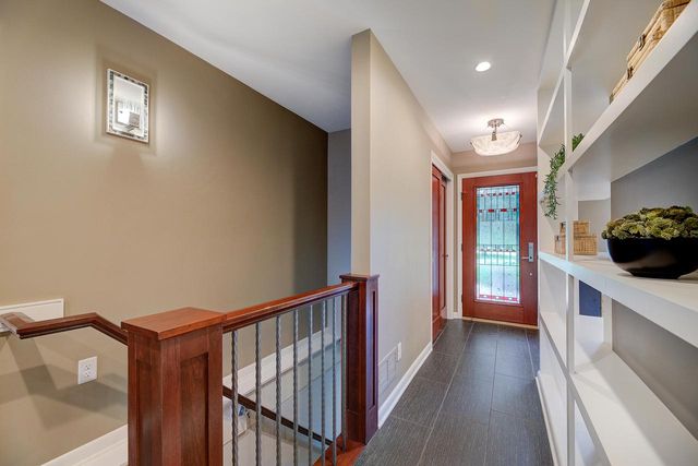17425 Mierow LANE, Brookfield, WI 53045