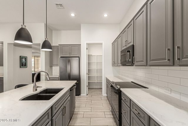 5361 N MANO Drive, Eloy, AZ 85131