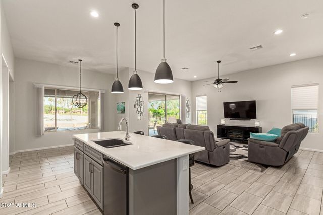 5361 N MANO Drive, Eloy, AZ 85131