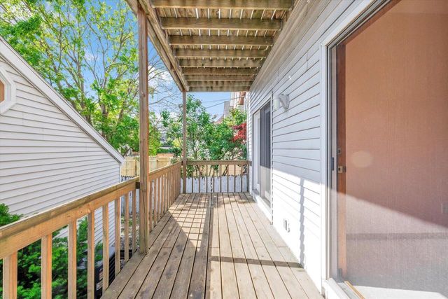 1680 N Astor STREET, Milwaukee, WI 53202