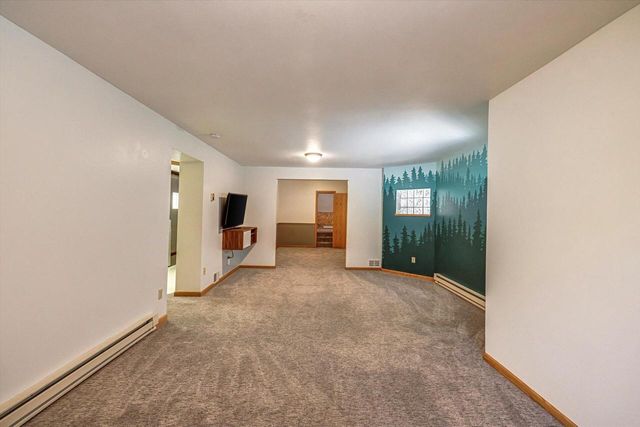 1680 N Astor STREET, Milwaukee, WI 53202