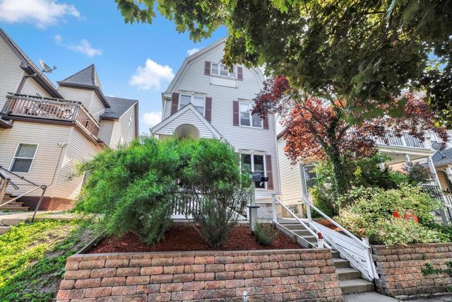 1680 N Astor STREET, Milwaukee, WI 53202