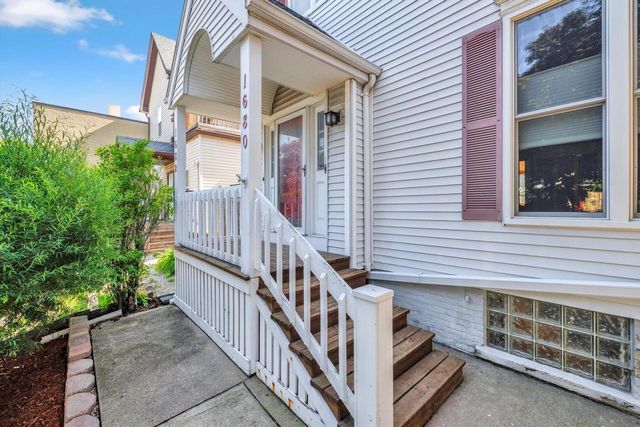 1680 N Astor STREET, Milwaukee, WI 53202