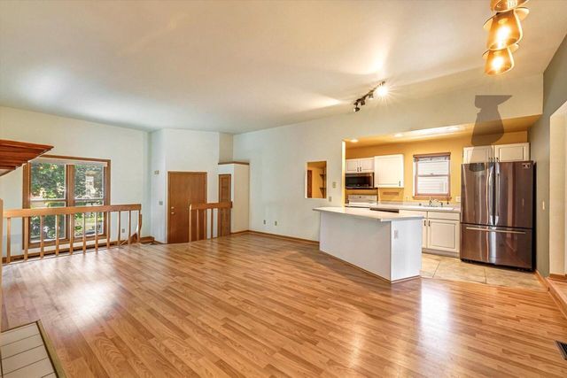 1680 N Astor STREET, Milwaukee, WI 53202