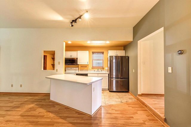 1680 N Astor STREET, Milwaukee, WI 53202