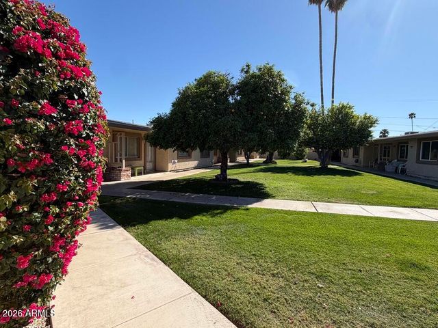 10619 W COGGINS Drive, Sun City, AZ 85351