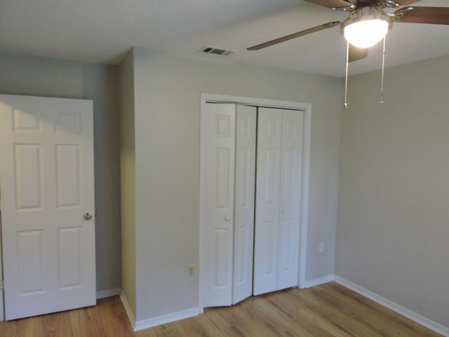 813 Valley Road, Crestview, FL 32539