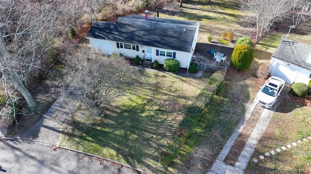 170 Sugarwood Lane, Central Islip, NY 11722