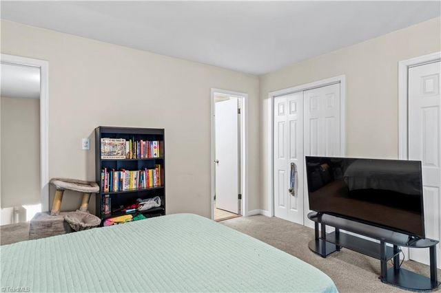 165 Forest View Drive, Winston-salem, NC 27104