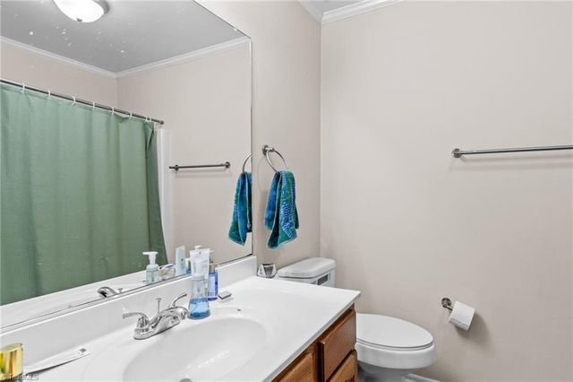 165 Forest View Drive, Winston-salem, NC 27104