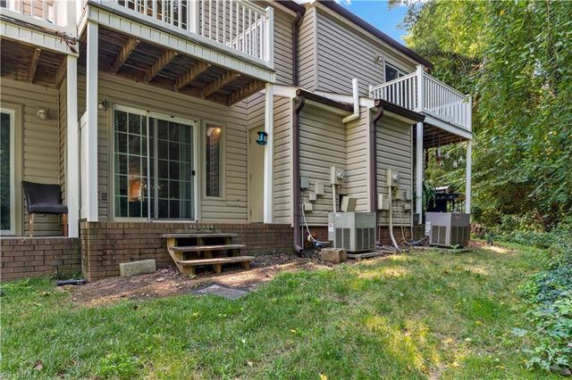 165 Forest View Drive, Winston-salem, NC 27104