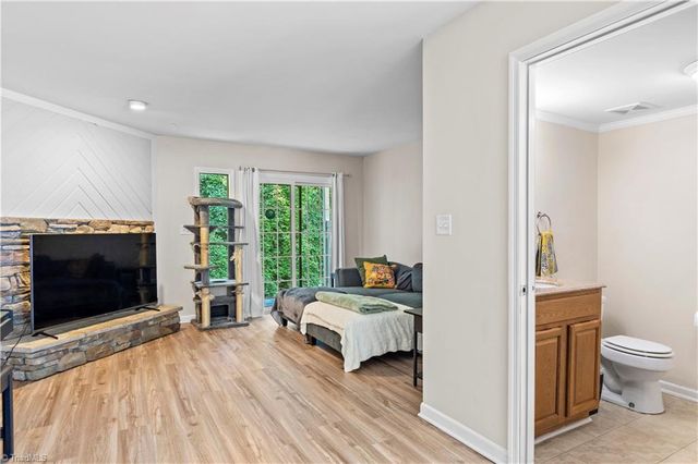 165 Forest View Drive, Winston-salem, NC 27104