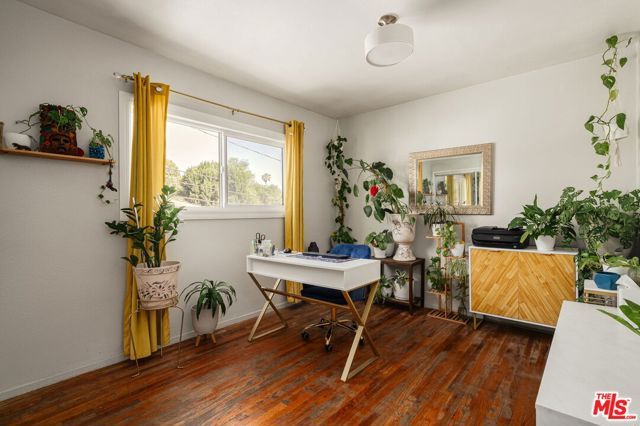 1091 N Gage Avenue, Los Angeles, CA 90063