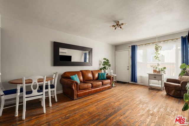 1091 N Gage Avenue, Los Angeles, CA 90063