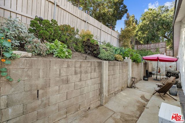 1091 N Gage Avenue, Los Angeles, CA 90063
