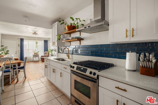 1091 N Gage Avenue, Los Angeles, CA 90063