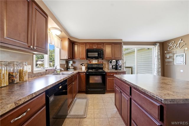 2487 Sylvan Place, Wheatfield, NY 14304