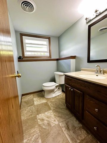 757 MC ARTHUR STREET, Fond Du Lac, WI 54935