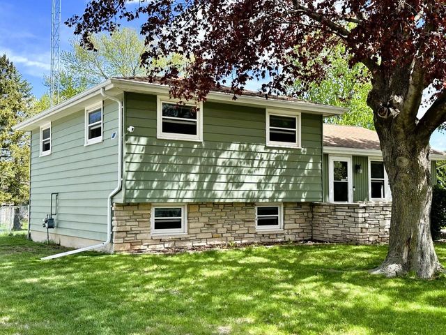 757 MC ARTHUR STREET, Fond Du Lac, WI 54935