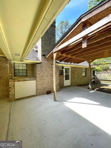 1104 Lakeview Drive, Blackshear, GA 31516