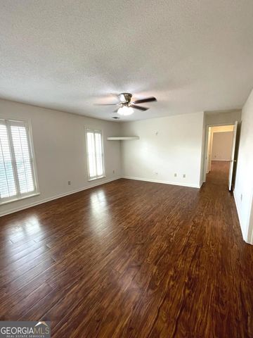 1104 Lakeview Drive, Blackshear, GA 31516