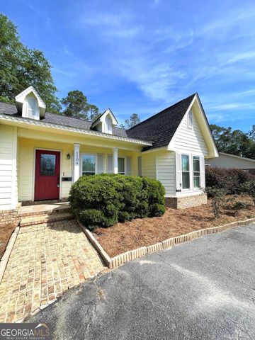 1104 Lakeview Drive, Blackshear, GA 31516