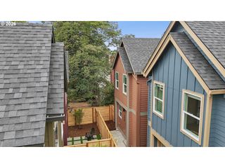 5448 Ne PRESCOTT St 5, Portland, OR 97218